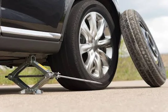 Vehicle prepared for roadside tire assistance